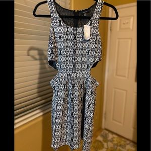 NWT Forever 21 Cutout Print Dress Size M